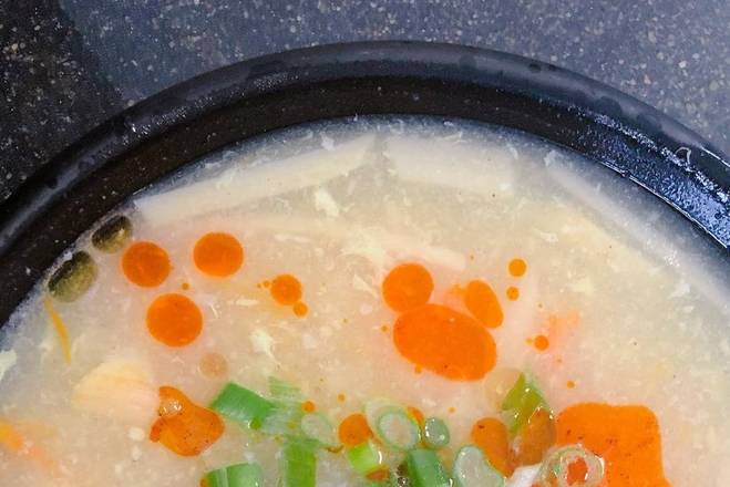 S1. Hot & Sour Soup (酸辣汤)